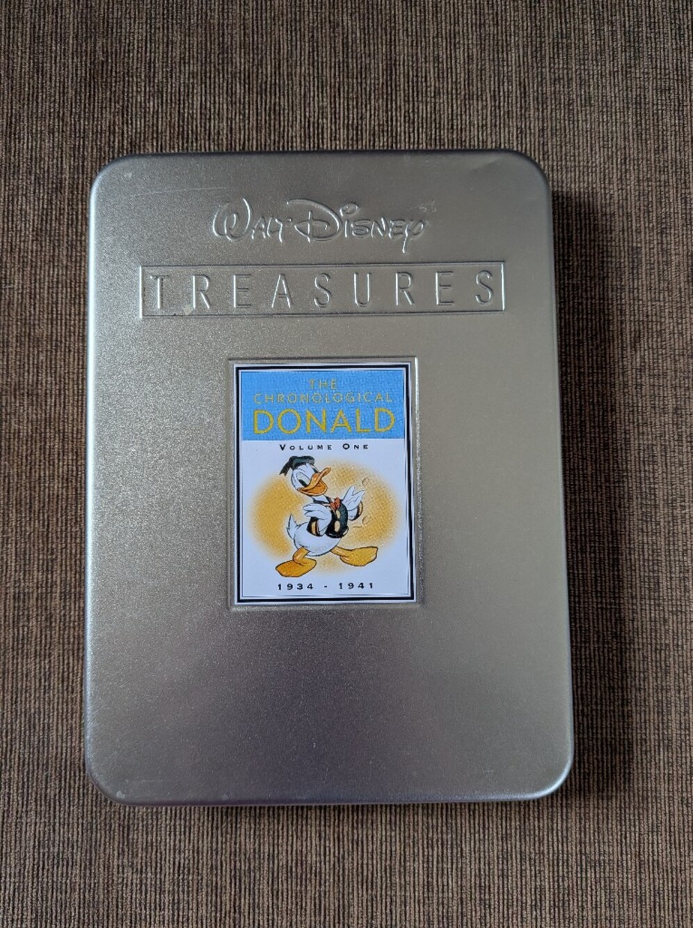 Walt Disney Treasures The Chronological Donald Volume One Silver Collector Tin